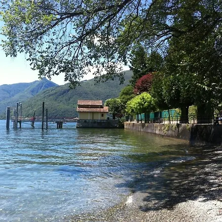 View - - 2 Bedrooms - Garden * Maccagno