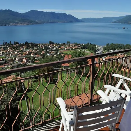 View - - 2 Bedrooms - Garden Apartamento Maccagno
