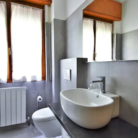 View - - 2 Bedrooms - Garden Apartamento *
